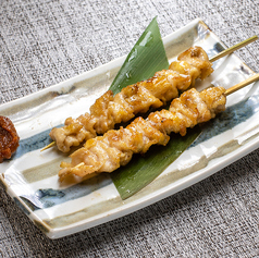 【串焼き　２本】とりもも／とり皮／ぼんじり／砂肝／ささみ／はらみ／ネギ間／タン／豚バラ／かしら