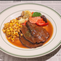 料理メニュー写真&nbsp;赤ワインで煮込んだ牛ほほ肉とお好みのサイド2種付き