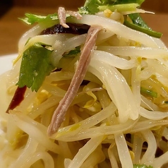 もやしとラム肉の和え物