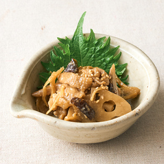 鶏皮と根菜の生姜煮