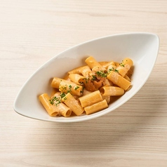 ウニクリームのショートパスタ