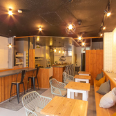 【貸切可能】店内のお席は全部で17席。ご要望に応じて貸切での営業も承っています！予約日時やプランなど、詳細についてはお気軽にご相談くださいませ◎気の利いたお洒落な空間は、パーティーのご利用にもお喜びいただけること間違いなし☆小さめの規模で雰囲気の良い会場をお探しの幹事様は、ぜひビビビをご検討ください。