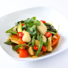 イカバジル炒め