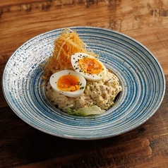 鮪ノ痛風ポテサラ