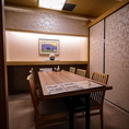 プライベートな時間を楽しめる個室席も充実。接待やご親族の集まり、記念日利用にも最適な空間です。さらに、120名以上の大型貸切にも柔軟に対応可能。寝屋川駅からのアクセスも抜群で、職人による本格和食と心づくしのもてなしが、大切なひとときを優雅に演出します。