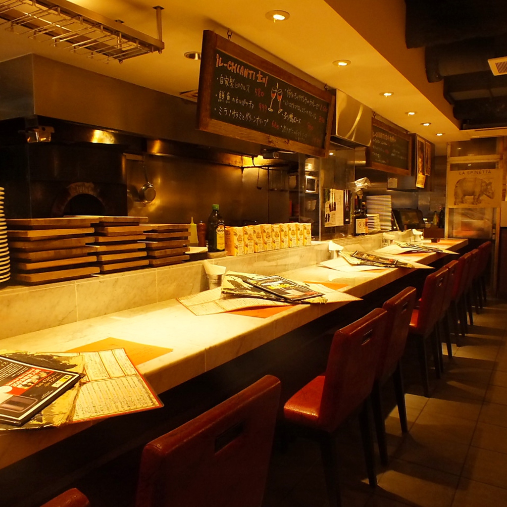 1Fは厨房の見えるお洒落なカウンター♪バーとしても◎