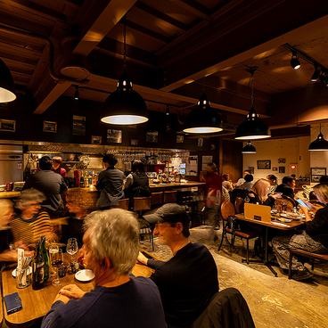 炭火ビストロ ゴーバル 高田馬場の雰囲気1