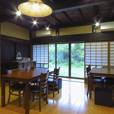 PizzeriaGufo ピッツェリアグーフォの雰囲気1