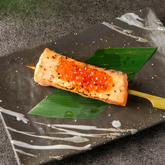 いくらとレアサーモン串　　