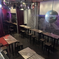 五感を刺激する★洗練されたアミューズメントラウンジ