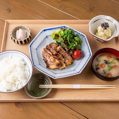 樽前湧水豚の味噌焼き定食