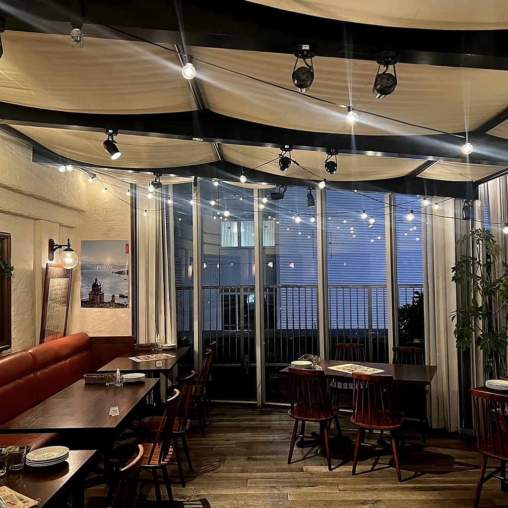 小団体様用の個室も貸切OK☆お洒落な雰囲気で幹事様を応援します☆