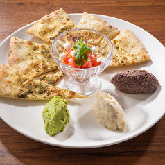 ■メゼ　3種のペースト＆フレッシュトマトサルサ