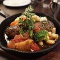料理メニュー写真&nbsp;●Boeuf a tartare steak