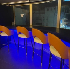 有楽街を一望できる、展望席。