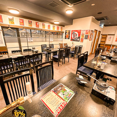 カジュアルな店内はお客様にゆったりとご宴会をお楽しみいただけます！各種ご宴会、女子会やパーティーにも最適！！