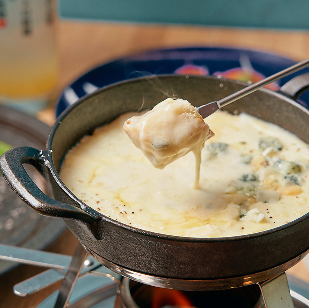 原価ビストロ チーズプラス 江坂の写真ギャラリー