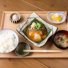 サバの味噌煮定食