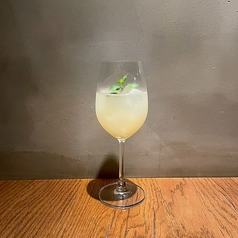 ラフランスと桃のホワイトスプリッツアー