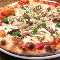 料理メニュー写真 【Pizza】きのこと静岡産しらす・アンチョビのPizza