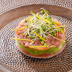 ■マグロ＆アボカドのタルタル