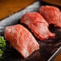 料理メニュー写真 肉寿司4種食べ比べ