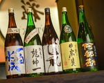 遠方のお客様や、日本酒好きに喜ばれる厳選の地酒も+500円で飲み放題に♪