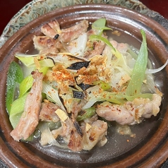 鳥せせりのネギ塩だれ炒め