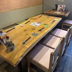 【1階:6名様テーブル×2】人数に合わせてご案内できる便利なテーブル席をご用意!飲み会や合コン、お祝い事から家族でのお食事などなど…グループでのご来店も大歓迎★