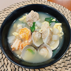 干し海鮮とスペアリブの煮込みスープ
