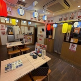 居酒屋それゆけ！鶏ヤロー！梅田茶屋町店の雰囲気2