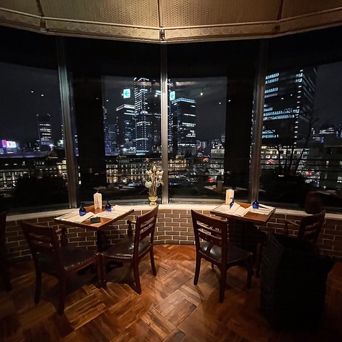《タイ・セレクト・シグニチャー認定店》パノラマ夜景を一望できるタイレストラン。