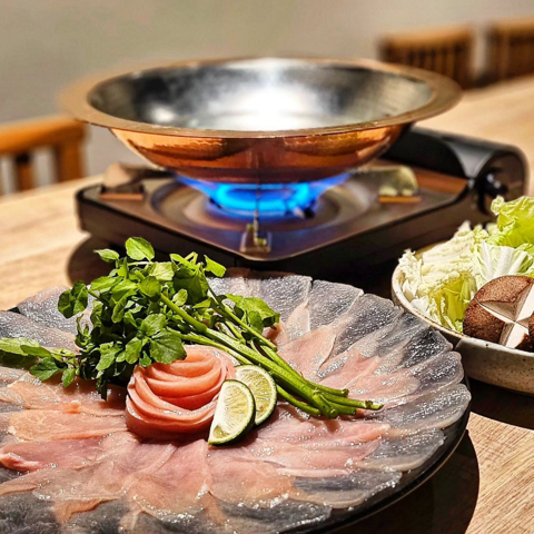 【新名物「氷鍋」登場！】季節の食材を使用した料理と鍋料理が自慢の隠れ家居酒屋♪