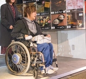 MYプラザビルは入口の段差に関して車いすでも大丈夫なようなスロープがついています。