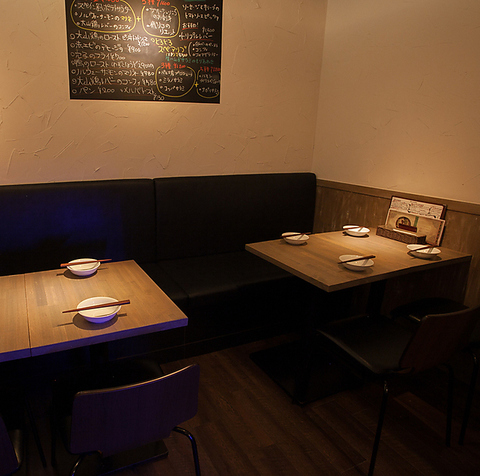 ソムリエが厳選したワインと、ワインにぴったりの料理をご用意しております◎