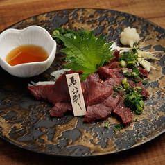 希少部位　馬ハツ刺し