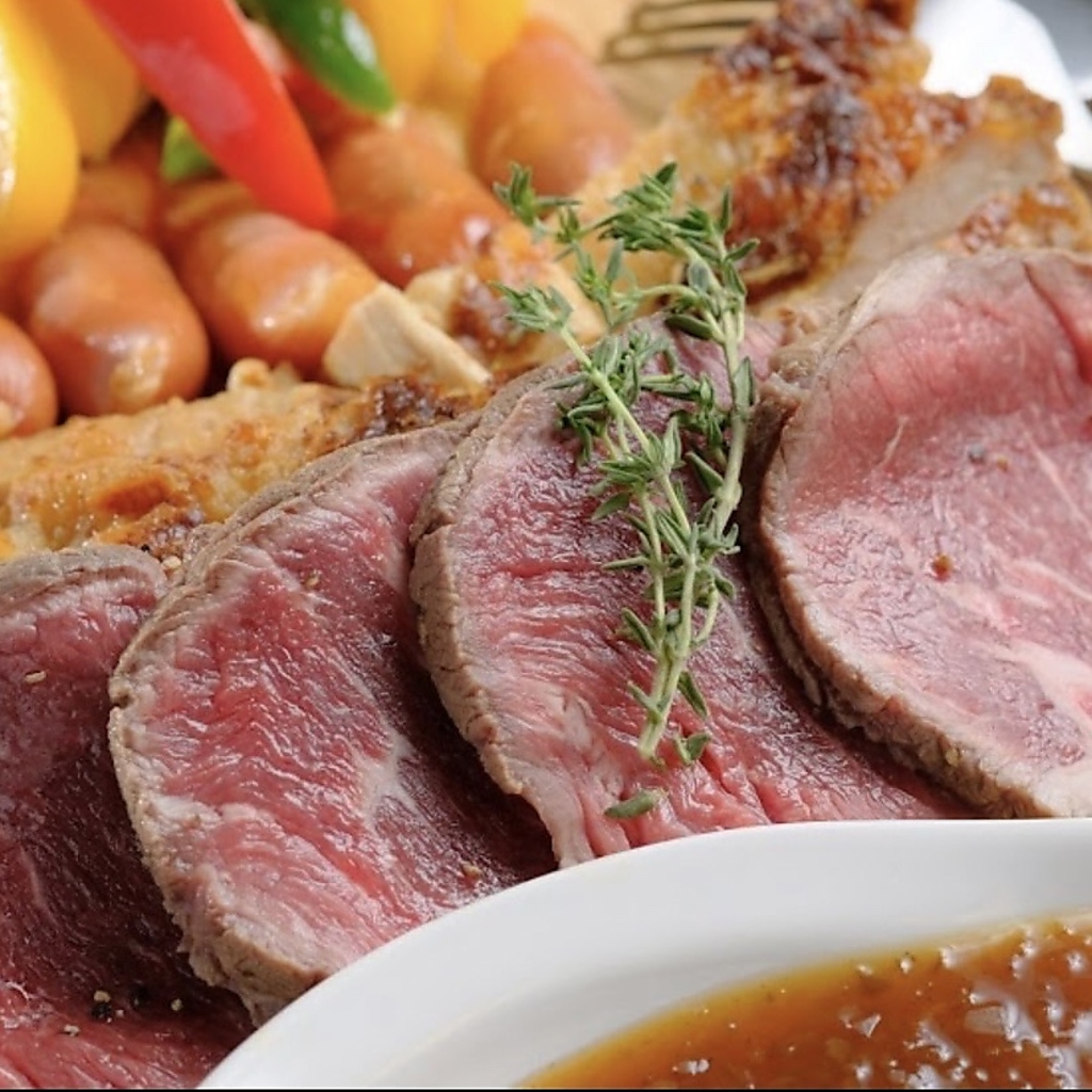 横須賀中央駅に構えるグリル＆バー★飲み放題＆食べ放題が楽しめる♪