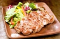 料理メニュー写真 【豚肉】もち豚ステーキ　150g