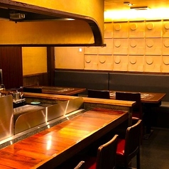 うおしん酒場 梅田鉄板部の雰囲気2