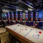 カラオケ、ダーツ、エアホッケー等のアミューズメントを★追加料金なし★でお楽しみいただけます！