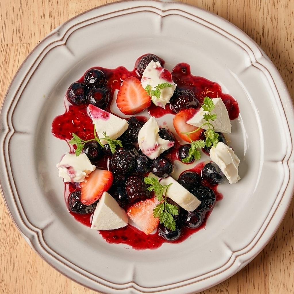 金賞受賞チーズ☆つやこフロマージュとモッツアレラ！ぜひ食べ比べしてください♪