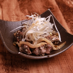 炭火焼きタンとザーサイ和え