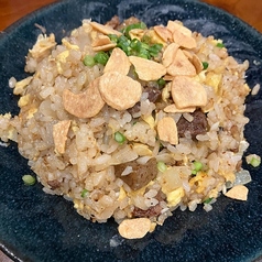 焼肉屋のガーリックライス