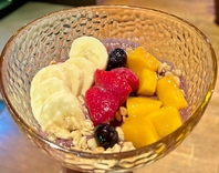 CREW特製ミニアサイーボウル！