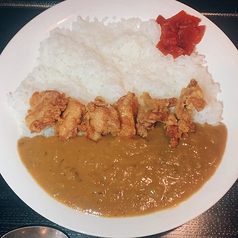 楽しみ方色々！お好みで選べるトッピングカレー！