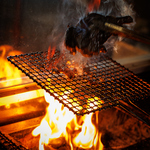 炭火で焼き上げる逸品は至福の味