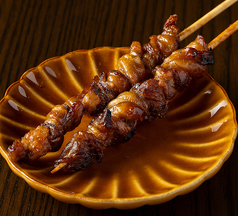 ぐるぐるとり皮　たれ Yakitori chicken skin skewer