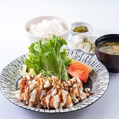 【ご飯・みそ汁・小鉢付き】御膳メニューも豊富