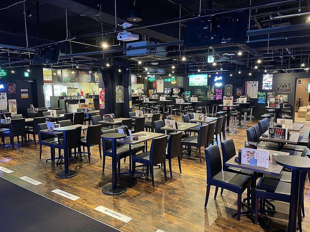 30名前後では半貸切も承ります！人数によって広さも調整できるのでお気軽にご相談を♪