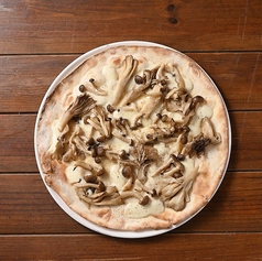 たっぷりきのこのピッツァ